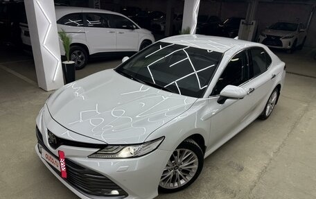 Toyota Camry, 2019 год, 3 200 000 рублей, 9 фотография