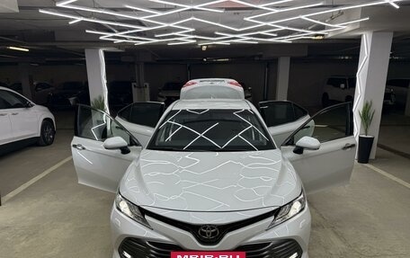 Toyota Camry, 2019 год, 3 200 000 рублей, 17 фотография