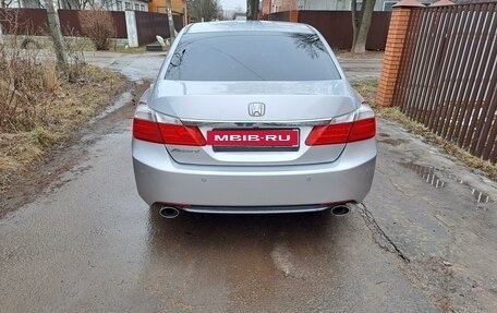 Honda Accord IX рестайлинг, 2013 год, 1 870 000 рублей, 3 фотография