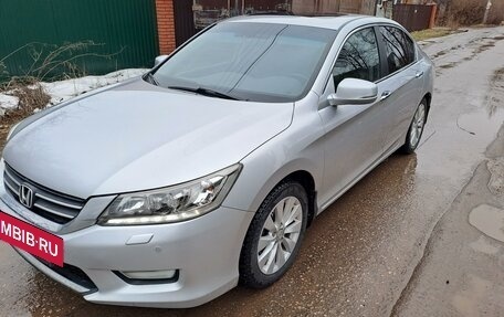 Honda Accord IX рестайлинг, 2013 год, 1 870 000 рублей, 16 фотография