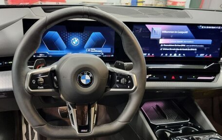 BMW 5 серия, 2024 год, 9 800 000 рублей, 17 фотография