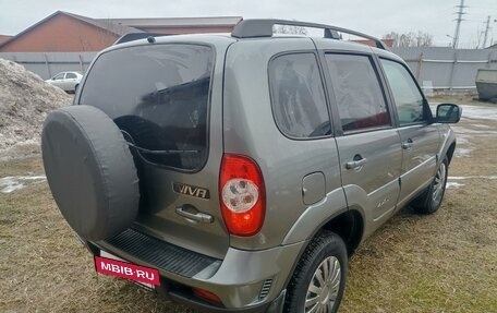 Chevrolet Niva I рестайлинг, 2018 год, 899 000 рублей, 4 фотография