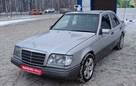 Mercedes-Benz E-Класс, 1995 год, 2 500 000 рублей, 12 фотография