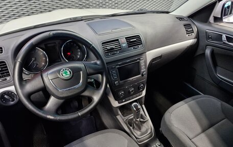 Skoda Yeti I рестайлинг, 2011 год, 670 000 рублей, 34 фотография