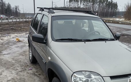 Chevrolet Niva I рестайлинг, 2018 год, 1 100 000 рублей, 3 фотография