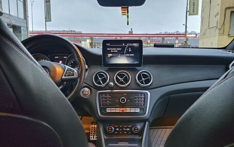 Mercedes-Benz GLA, 2018 год, 2 430 000 рублей, 11 фотография