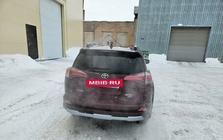 Toyota RAV4, 2018 год, 2 900 000 рублей, 3 фотография