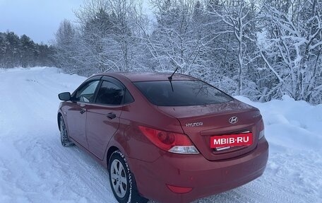 Hyundai Solaris II рестайлинг, 2011 год, 890 000 рублей, 6 фотография