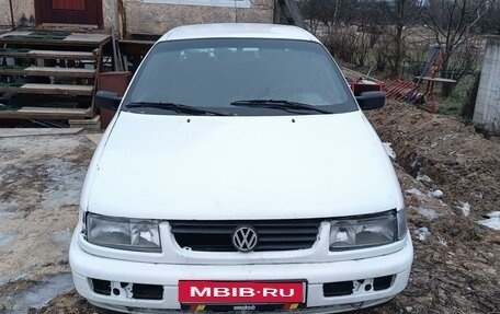 Volkswagen Passat B4, 1994 год, 87 000 рублей, 1 фотография