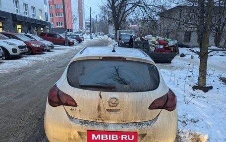 Opel Astra J, 2010 год, 400 000 рублей, 2 фотография