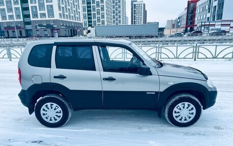 Chevrolet Niva I рестайлинг, 2015 год, 730 000 рублей, 6 фотография