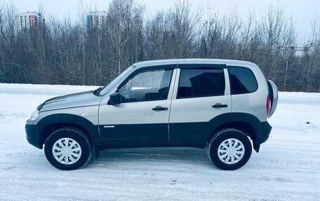 Chevrolet Niva I рестайлинг, 2015 год, 730 000 рублей, 5 фотография