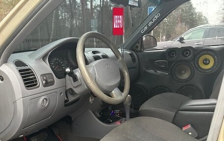 Hyundai Accent II, 2004 год, 450 000 рублей, 6 фотография