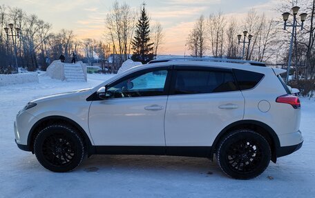 Toyota RAV4, 2016 год, 2 370 000 рублей, 5 фотография