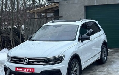 Volkswagen Tiguan II, 2017 год, 2 800 000 рублей, 1 фотография