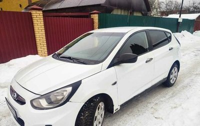 Hyundai Solaris II рестайлинг, 2011 год, 725 000 рублей, 1 фотография