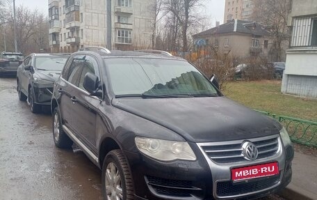 Volkswagen Touareg III, 2007 год, 855 000 рублей, 1 фотография