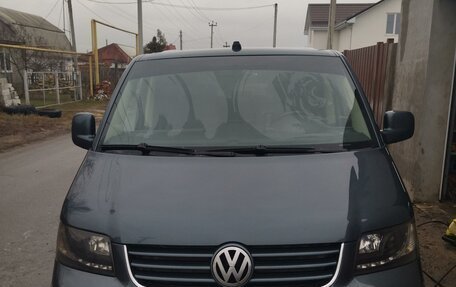 Volkswagen Multivan T5, 2004 год, 1 300 000 рублей, 1 фотография