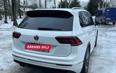 Volkswagen Tiguan II, 2017 год, 2 800 000 рублей, 4 фотография