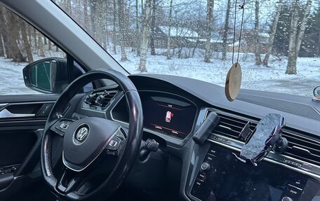 Volkswagen Tiguan II, 2017 год, 2 800 000 рублей, 9 фотография