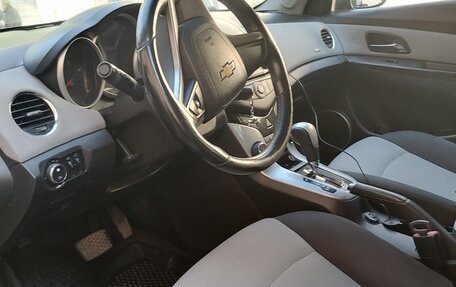 Chevrolet Cruze II, 2013 год, 950 000 рублей, 5 фотография