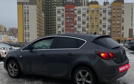 Opel Astra J, 2011 год, 750 000 рублей, 3 фотография