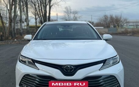 Toyota Camry, 2019 год, 3 149 000 рублей, 2 фотография