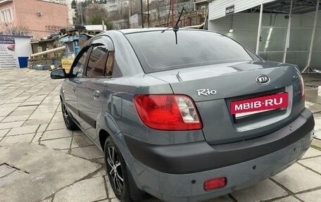 KIA Rio II, 2007 год, 680 000 рублей, 2 фотография