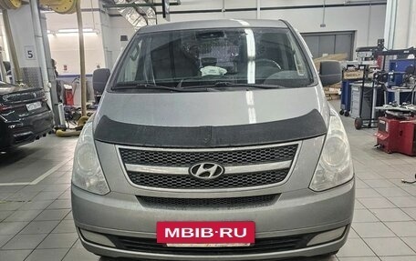 Hyundai Grand Starex Grand Starex I рестайлинг 2, 2014 год, 1 932 000 рублей, 2 фотография