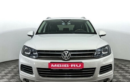 Volkswagen Touareg III, 2012 год, 2 197 000 рублей, 2 фотография