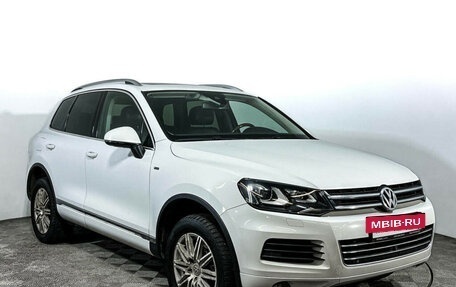 Volkswagen Touareg III, 2012 год, 2 197 000 рублей, 3 фотография