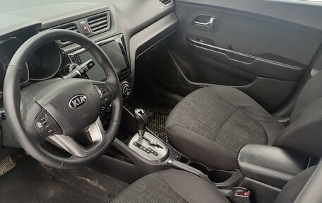 KIA Rio III рестайлинг, 2013 год, 960 000 рублей, 12 фотография