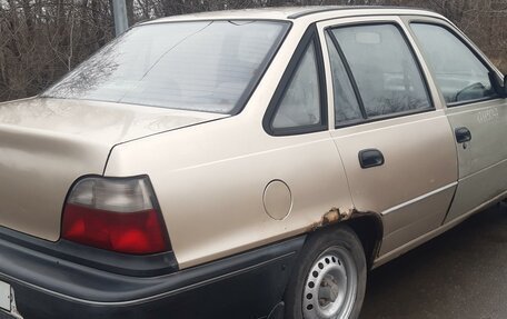 Daewoo Nexia I рестайлинг, 1997 год, 150 000 рублей, 2 фотография