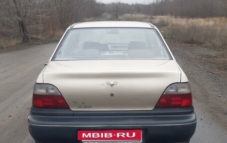 Daewoo Nexia I рестайлинг, 1997 год, 150 000 рублей, 11 фотография