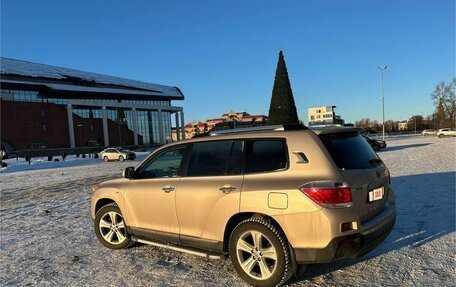 Toyota Highlander III, 2012 год, 2 900 000 рублей, 4 фотография