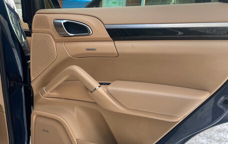 Porsche Cayenne III, 2010 год, 2 650 000 рублей, 11 фотография