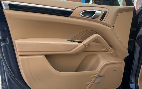 Porsche Cayenne III, 2010 год, 2 650 000 рублей, 15 фотография