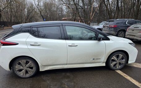 Nissan Leaf II, 2018 год, 1 950 000 рублей, 7 фотография