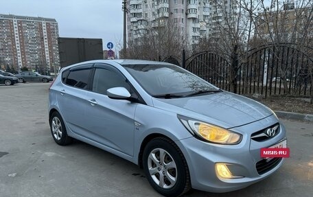 Hyundai Solaris II рестайлинг, 2012 год, 915 000 рублей, 5 фотография