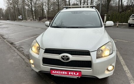 Toyota RAV4, 2011 год, 1 700 000 рублей, 2 фотография