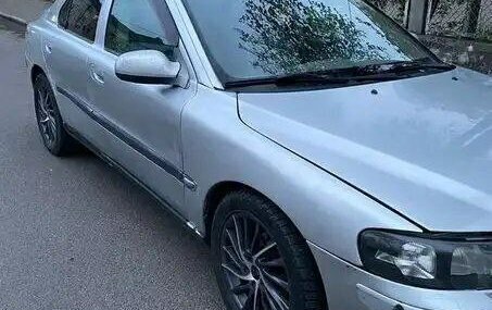 Volvo S60 III, 2001 год, 280 000 рублей, 4 фотография