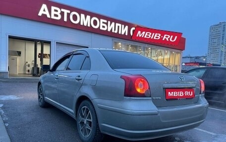 Toyota Avensis III рестайлинг, 2006 год, 699 000 рублей, 1 фотография