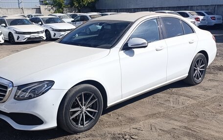 Mercedes-Benz E-Класс, 2018 год, 1 965 000 рублей, 1 фотография