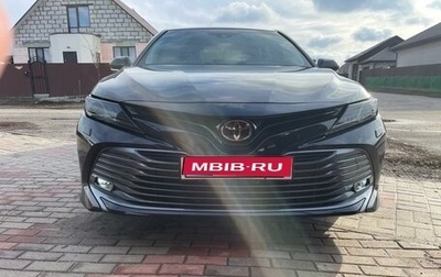 Toyota Camry, 2019 год, 3 890 000 рублей, 1 фотография