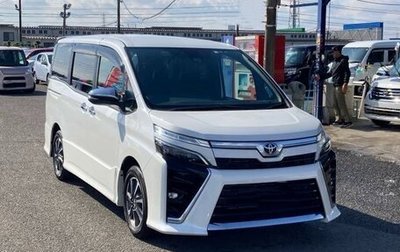 Toyota Voxy III, 2021 год, 2 750 000 рублей, 1 фотография