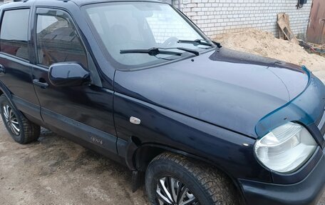 Chevrolet Niva I рестайлинг, 2005 год, 320 000 рублей, 1 фотография