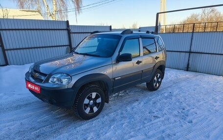 Chevrolet Niva I рестайлинг, 2018 год, 850 000 рублей, 1 фотография