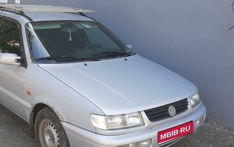 Volkswagen Passat B4, 1996 год, 155 000 рублей, 1 фотография