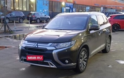 Mitsubishi Outlander III рестайлинг 3, 2019 год, 2 090 000 рублей, 1 фотография