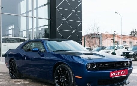 Dodge Challenger III рестайлинг 2, 2020 год, 5 450 000 рублей, 7 фотография